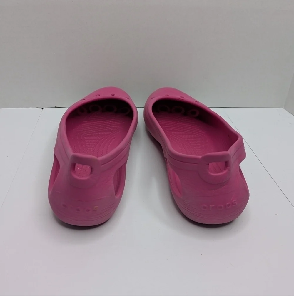 Crocs Pink Sandal Water Shoe Size Flats 6Y Youth